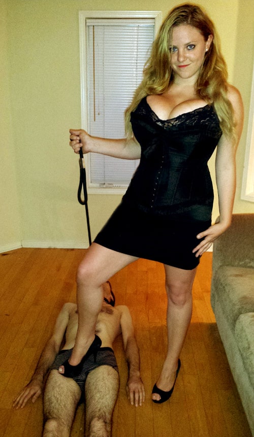 Toronto Dominatrix Photo Gallery - Mistress Mindy